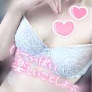 いおり 汗だく 秋葉原 添い寝女子