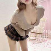 ヒメ日記 2025/08/18 12:06 投稿 舞子(マイコ) 翡翠の夢