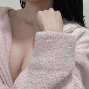 白金ゆら 月曜日！ ハプニング痴漢電車or全裸入室