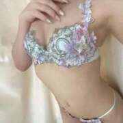 ヒメ日記 2025/12/12 20:48 投稿 こなつ 素敵な女の子は好きですか？