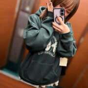 ヒメ日記 2025/12/29 18:48 投稿 こなつ 素敵な女の子は好きですか？