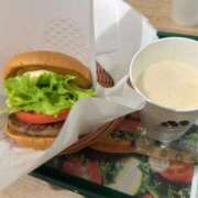 ヒメ日記 2025/10/03 08:05 投稿 はる One More 奥様 鶯谷店