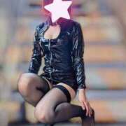 夏美 肉べんき懇願 痴女@女王様