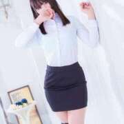 ヒメ日記 2025/11/08 13:37 投稿 鈴華なな ハプニング痴漢電車or全裸入室