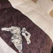 ヒメ日記 2026/04/17 01:47 投稿 鈴華なな ハプニング痴漢電車or全裸入室