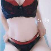 ヒメ日記 2025/12/01 12:29 投稿 みづき(昭和49年生まれ) 熟年カップル名古屋～生電話からの営み～