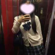 ヒメ日記 2025/10/17 09:45 投稿 江国 しずか 妄想する女学生たち 梅田校