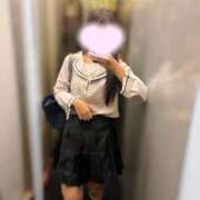 ヒメ日記 2025/10/19 15:36 投稿 江国 しずか 妄想する女学生たち 梅田校