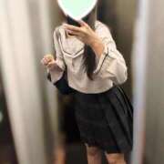 ヒメ日記 2025/10/20 00:06 投稿 江国 しずか 妄想する女学生たち 梅田校