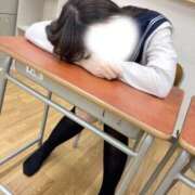 ヒメ日記 2026/04/06 21:31 投稿 江国 しずか 妄想する女学生たち 梅田校