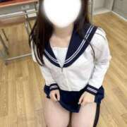 ヒメ日記 2026/05/01 17:06 投稿 江国 しずか 妄想する女学生たち 梅田校