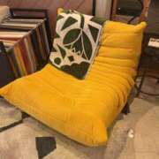 まな ソファがほしいね😀 神田ハンドメイド