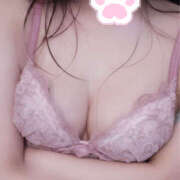 りり おはよう😳 秋葉原ハンドメイド