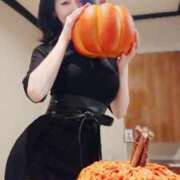 ヒメ日記 2025/10/25 00:40 投稿 林田はな Versailles