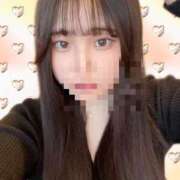 ひな あつあつの🍼 白い巨乳