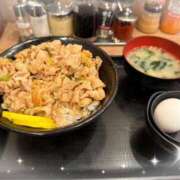 すず ぷるです！✨ 池袋あられ