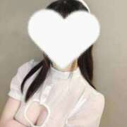 いおり 🐰 白い巨乳