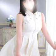 あんな ☁️年末年始のお知らせ Versailles