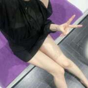 めるる 今日と明日で５連勤終わりだよ🤞🏻 ワンダフル