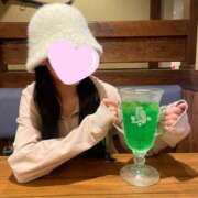 ヒメ日記 2025/12/27 09:04 投稿 えな★S級女子アナ志望現役JD S級素人清楚系デリヘル chloe