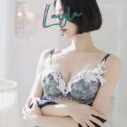 ヒメ日記 2025/11/08 21:42 投稿 暁月れいら Mrs.Dandy Maihama