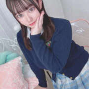 くるみ 18歳合法JK💕 E+アイドルスクール池袋店