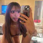 如月マハル 見てる？ ニューハーフヘルスSURPRISE ONE日本橋店