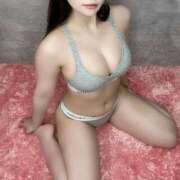 かりな 待機してます♡ 欲求不満な人妻の願望~何度も欲しがる淫乱妻~