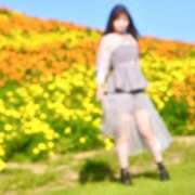 れい おはよっ☀️元気チャージ完了💛 Grace東京