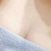 ヒメ日記 2025/03/04 16:44 投稿 黒沢めあ 断りきれない美人マッサージ嬢たち