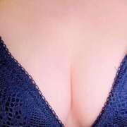 ヒメ日記 2025/03/07 16:38 投稿 黒沢めあ 断りきれない美人マッサージ嬢たち