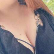 あむ しゅしゅしゅ 巨乳専科パンチラボイン横浜