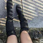 愛奈/あいな 花粉よ、、、日本から出て行ってくれ。 ANEJE～アネージュ池袋～(ユメオト)