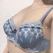 ヒメ日記 2025/03/27 23:57 投稿 えりか 全裸のいいなり美女OR満員ちかん電車