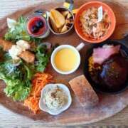 綾瀬（あやせ） 『秘密の合言葉』 ユカノモリ