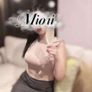 笹本 美織 新年のご挨拶🎋 ELEGANCE