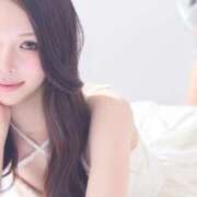 あかり 本日14時/19時/21時🈳です🙂‍↕️💕 Versailles