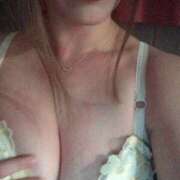 なこ★性欲万点お姉さん なにを挟む？🍌❤️ かりゆしOLの秘密【20代沖縄美女多数在籍-デリヘル×ヌードエステ】