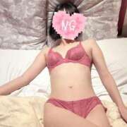 アム 出勤🫶あと二日？？ 人妻生レンタル