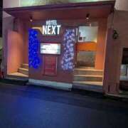 タエ ネクストにて 人妻生レンタル