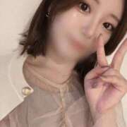 えみ 出勤載せます！ 梅田人妻秘密倶楽部