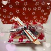 やん やん💛 池袋あられ