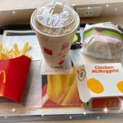 やん やん💛 池袋あられ