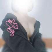 ヒメ日記 2025/04/19 00:20 投稿 ちなつ ホワイトハウス