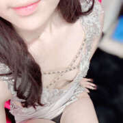 ヒメ日記 2025/10/15 09:30 投稿 えま VIVIDCREW十三店