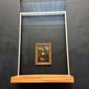 満島 ひかり ‼️ルーブル美術館は激混み‼️‼️ 熟女・人妻マダム宮殿