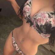 ヒメ日記 2025/12/22 07:42 投稿 りいな The White