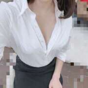 香月かえで【OL委員会】 出勤いたしましたっ💘 柏OL委員会