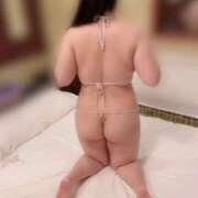 れんか ‎ 週末くらい、少しだけあたしに甘えていきませんか？♡ 白いぽっちゃりさん