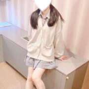 ヒメ日記 2025/04/15 23:31 投稿 はな 学校帰りの妹に手コキしてもらった件 谷九